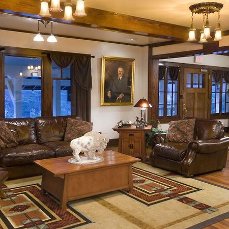 State Game Lodge At Custer State Park Resort Extérieur photo